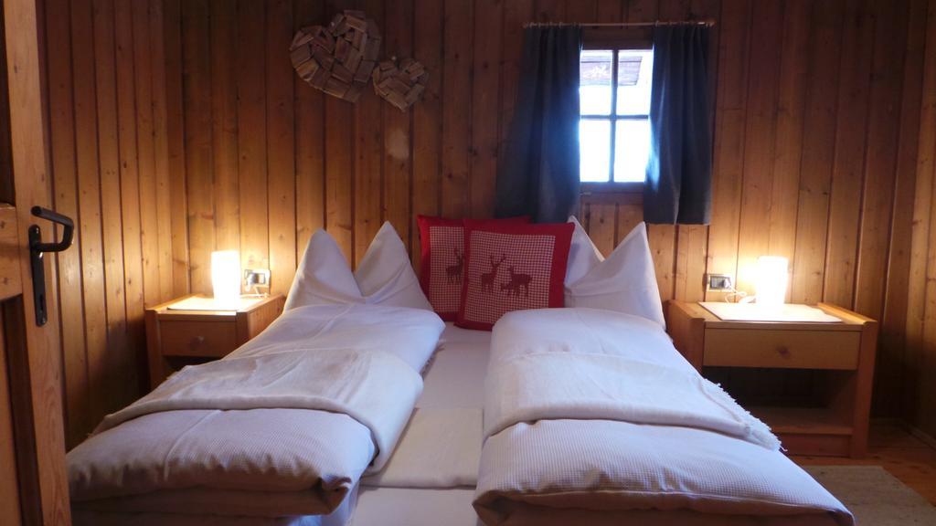 Chalet Wildgall أنتيرسيلفا دي ميزو الغرفة الصورة